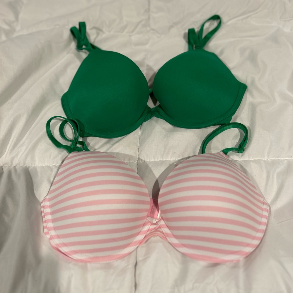 (2) Victoria’s Secret Pink Push Up Bras 32D